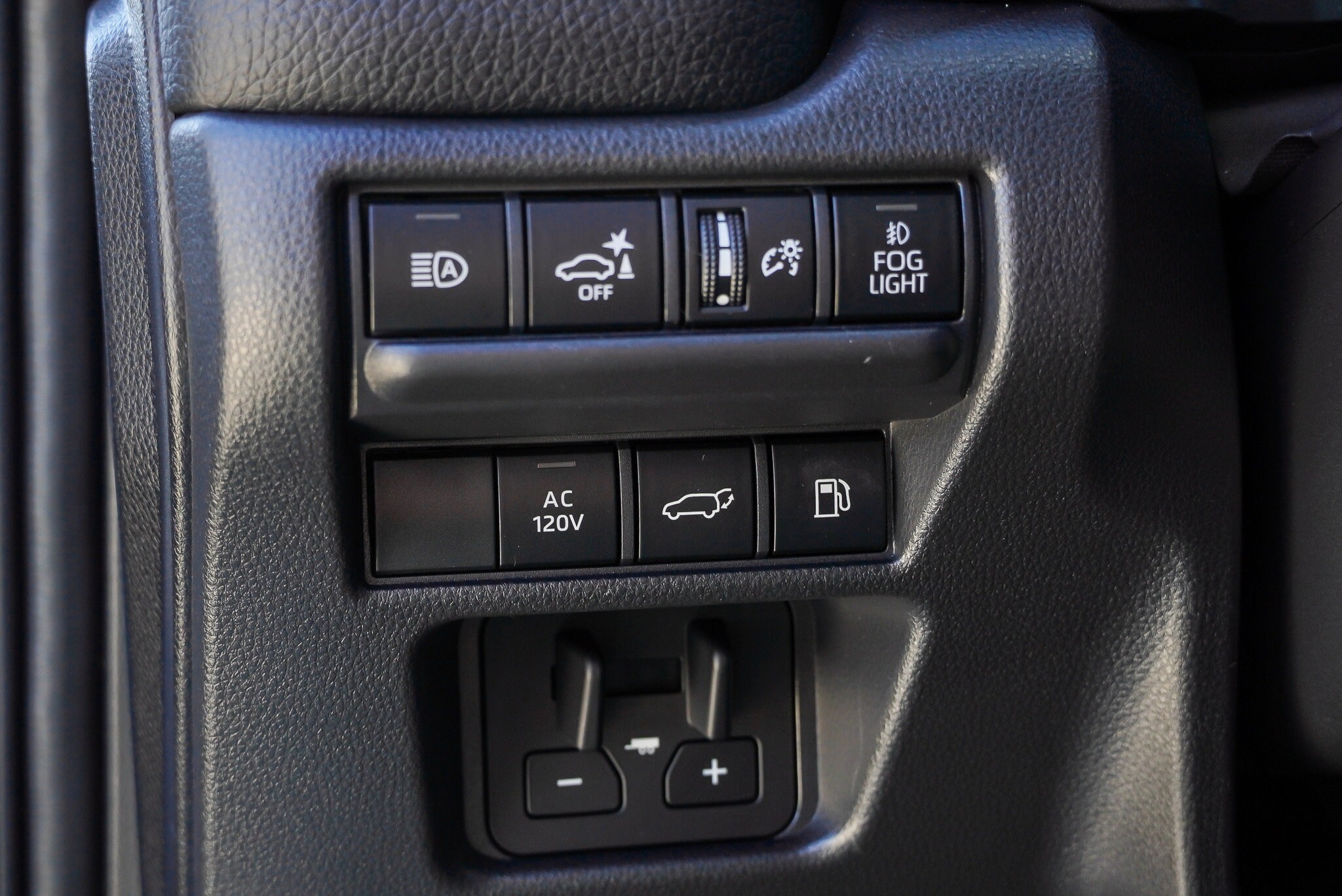 2025 Toyota Land Cruiser Base - Photo 20