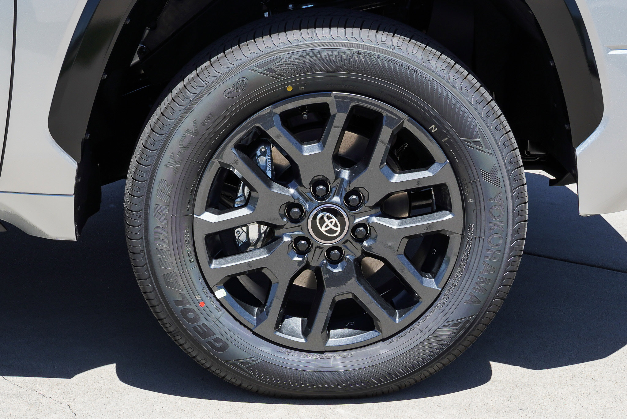 2026 Toyota Tundra Platinum - Photo 10