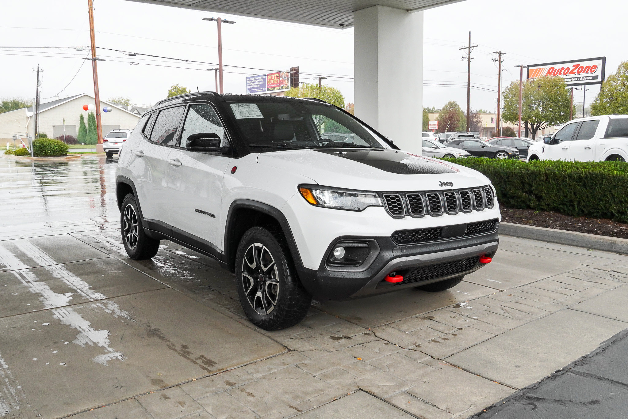 2025 Jeep Compass Trailhawk - Photo 2