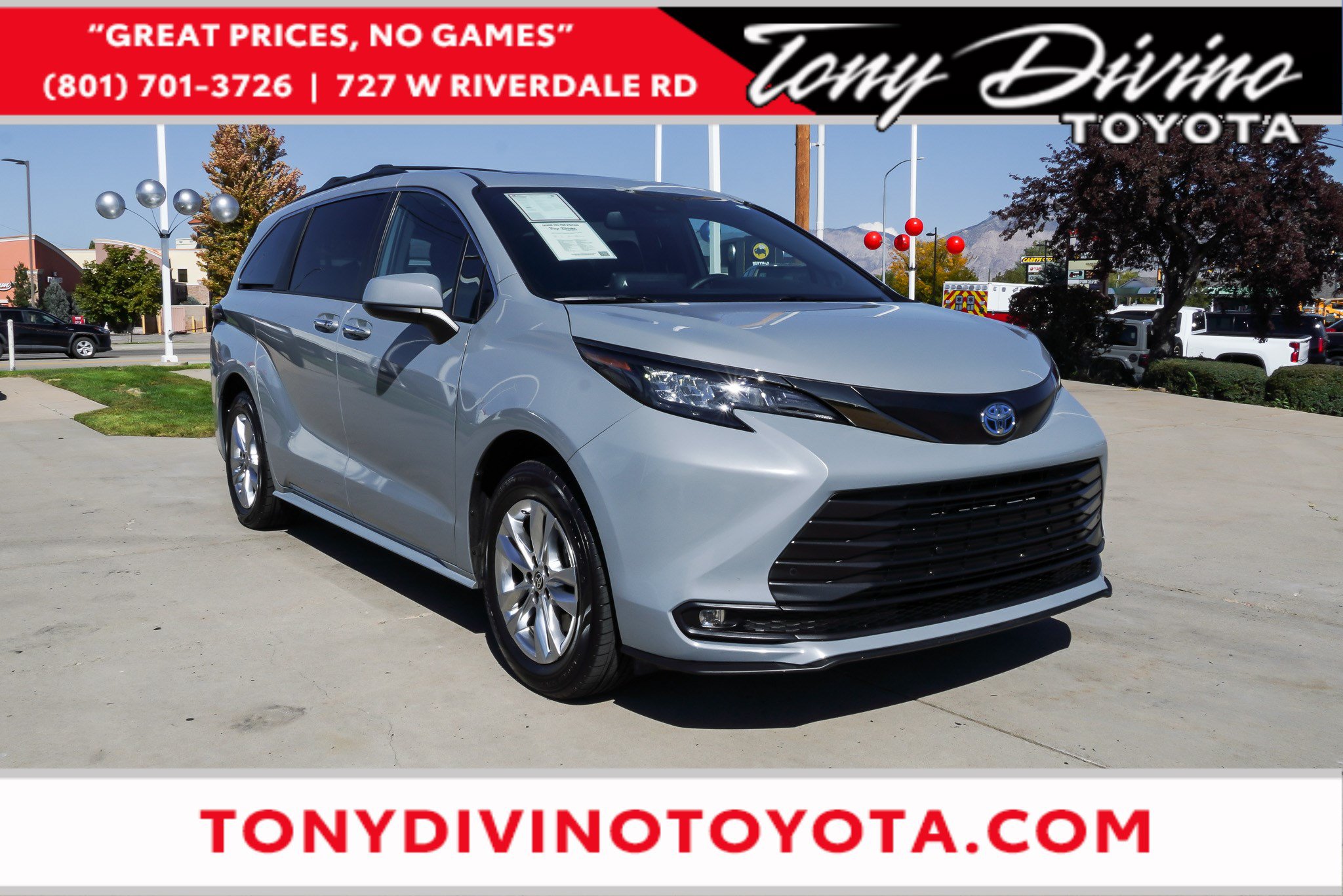 2023 Toyota Sienna Woodland Edition