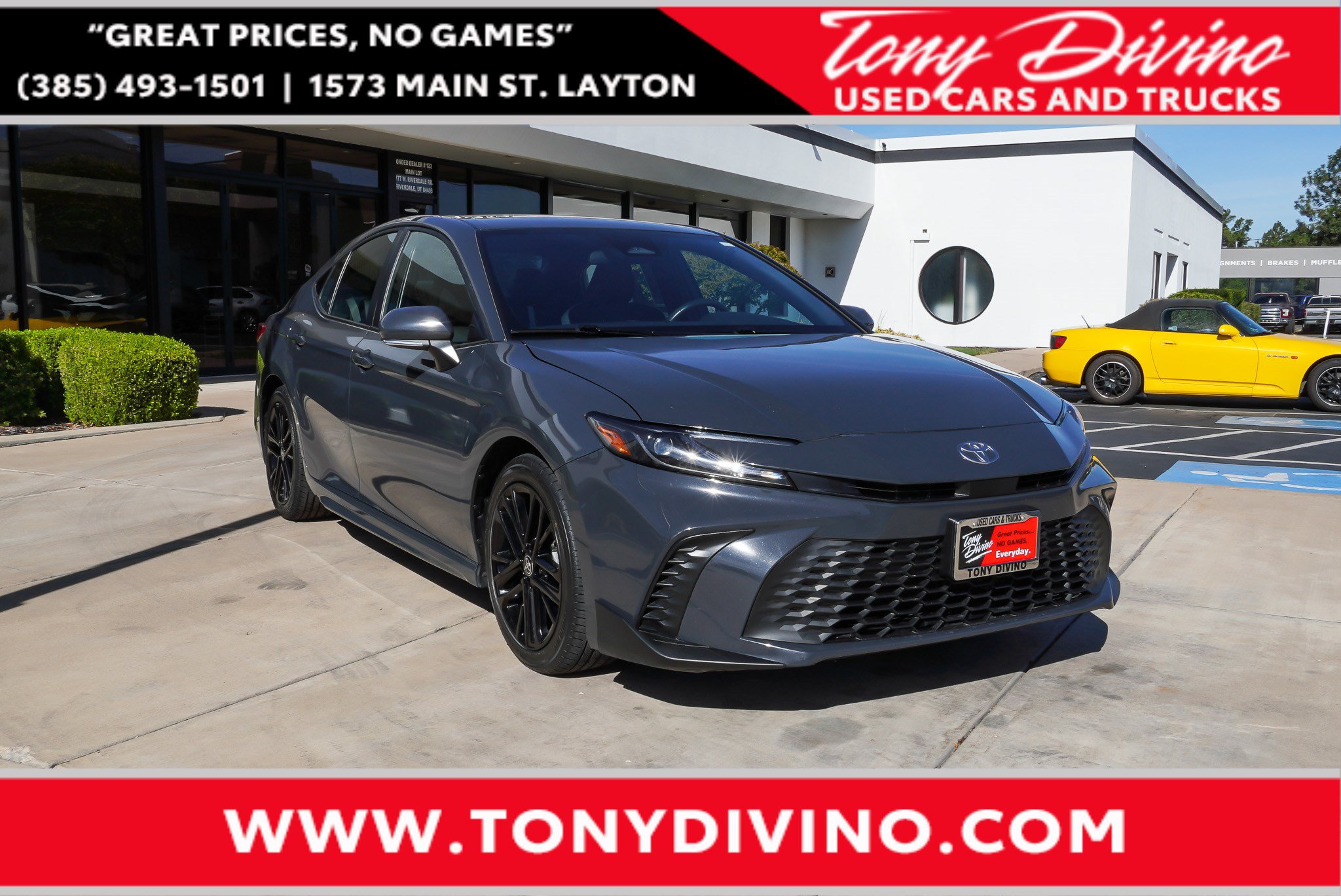 2025 Toyota Camry SE
