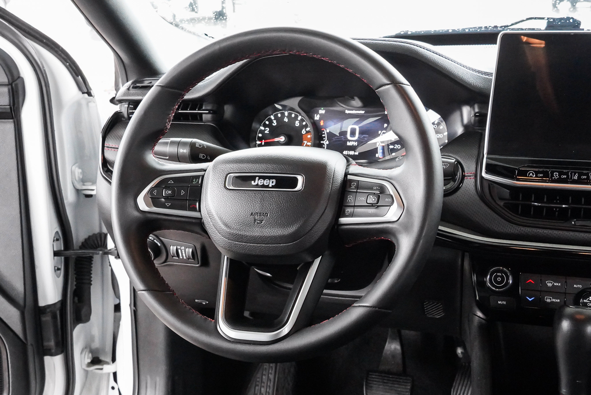 2025 Jeep Compass Trailhawk - Photo 30