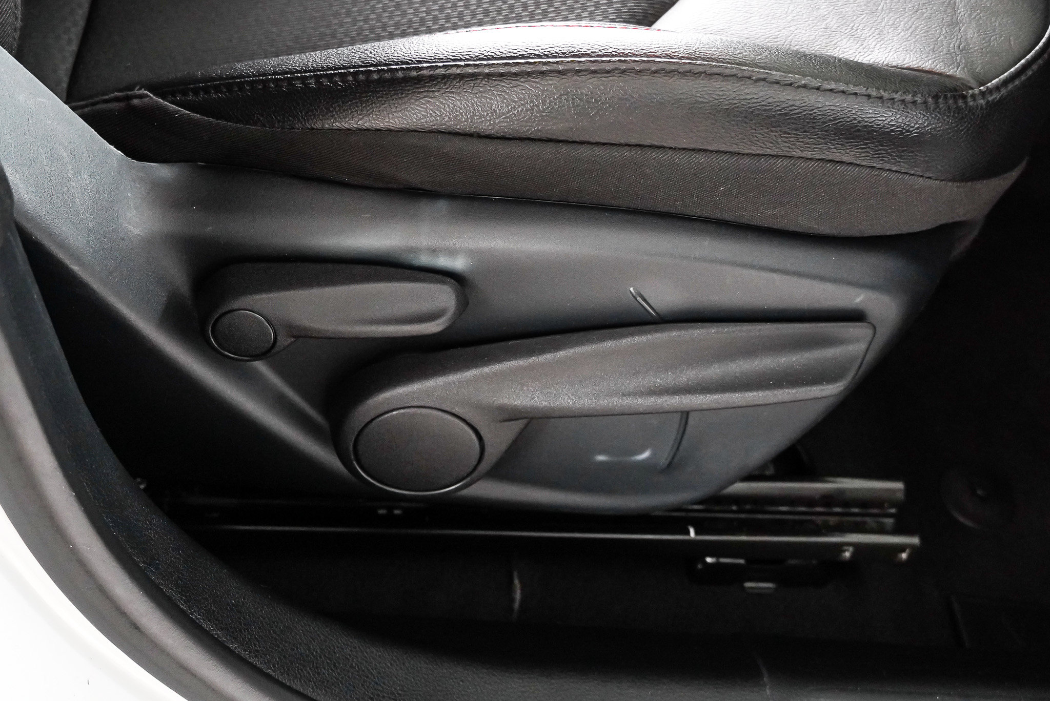2025 Jeep Compass Trailhawk - Photo 24