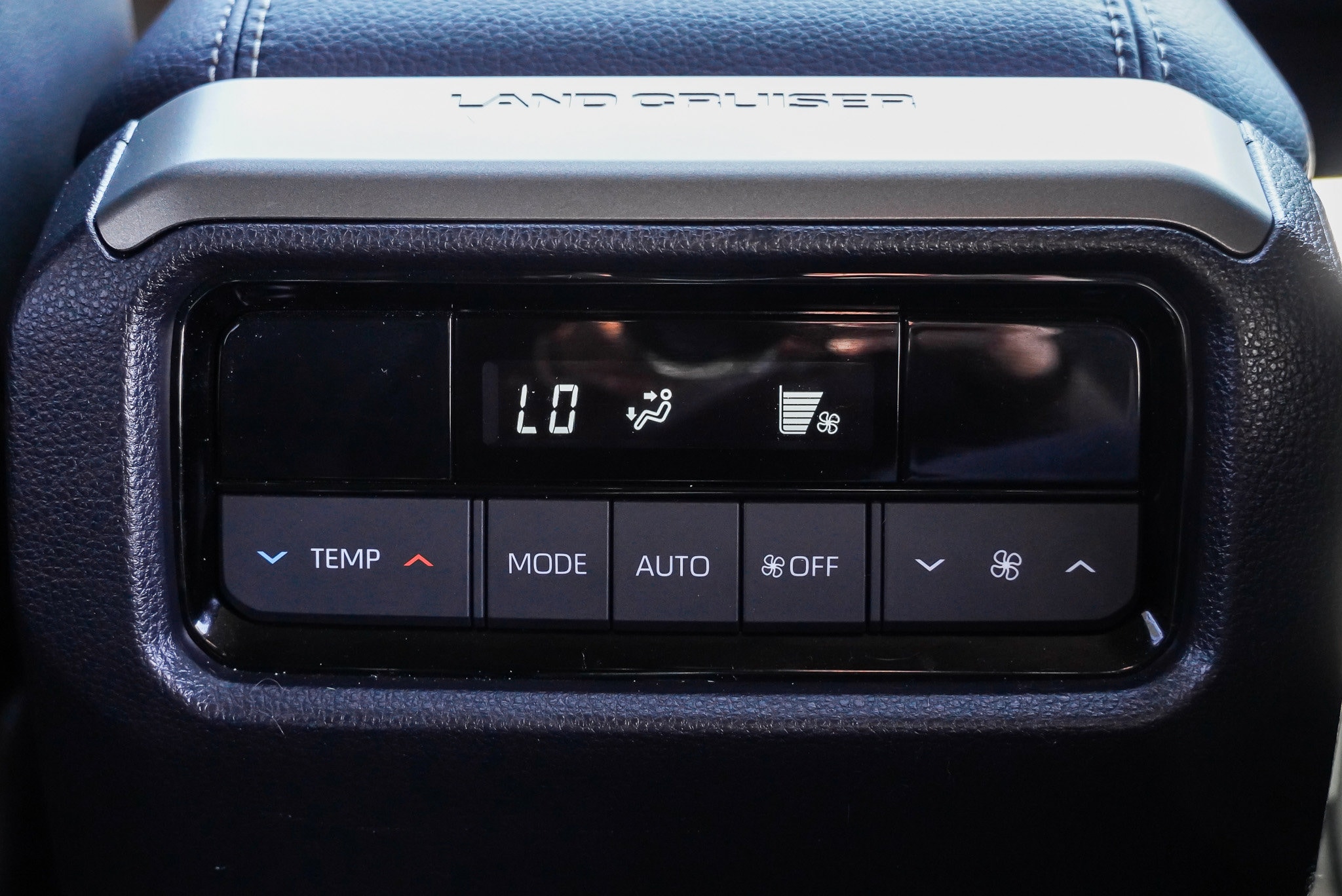 2025 Toyota Land Cruiser Base - Photo 33