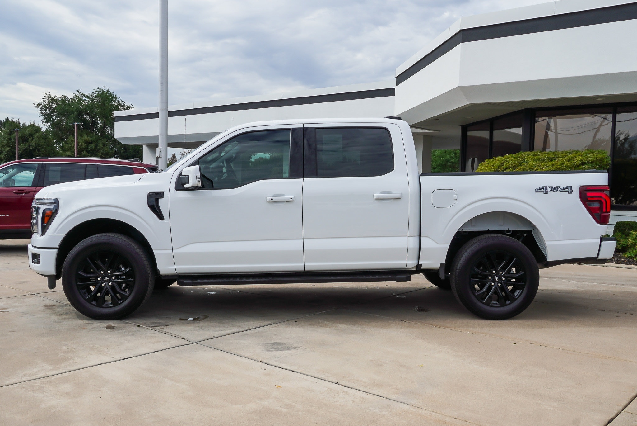 2025 Ford F-150 Lariat - Photo 5