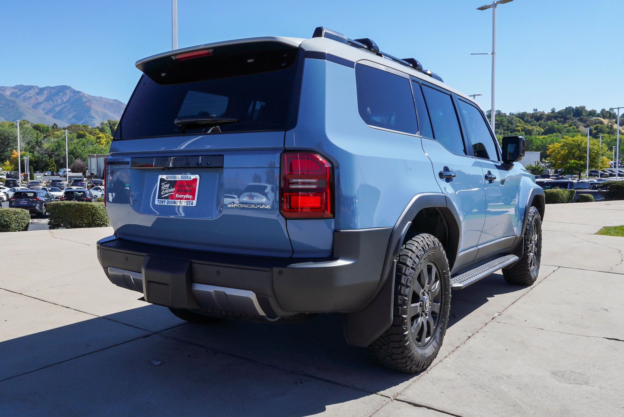 2025 Toyota Land Cruiser Base - Photo 8