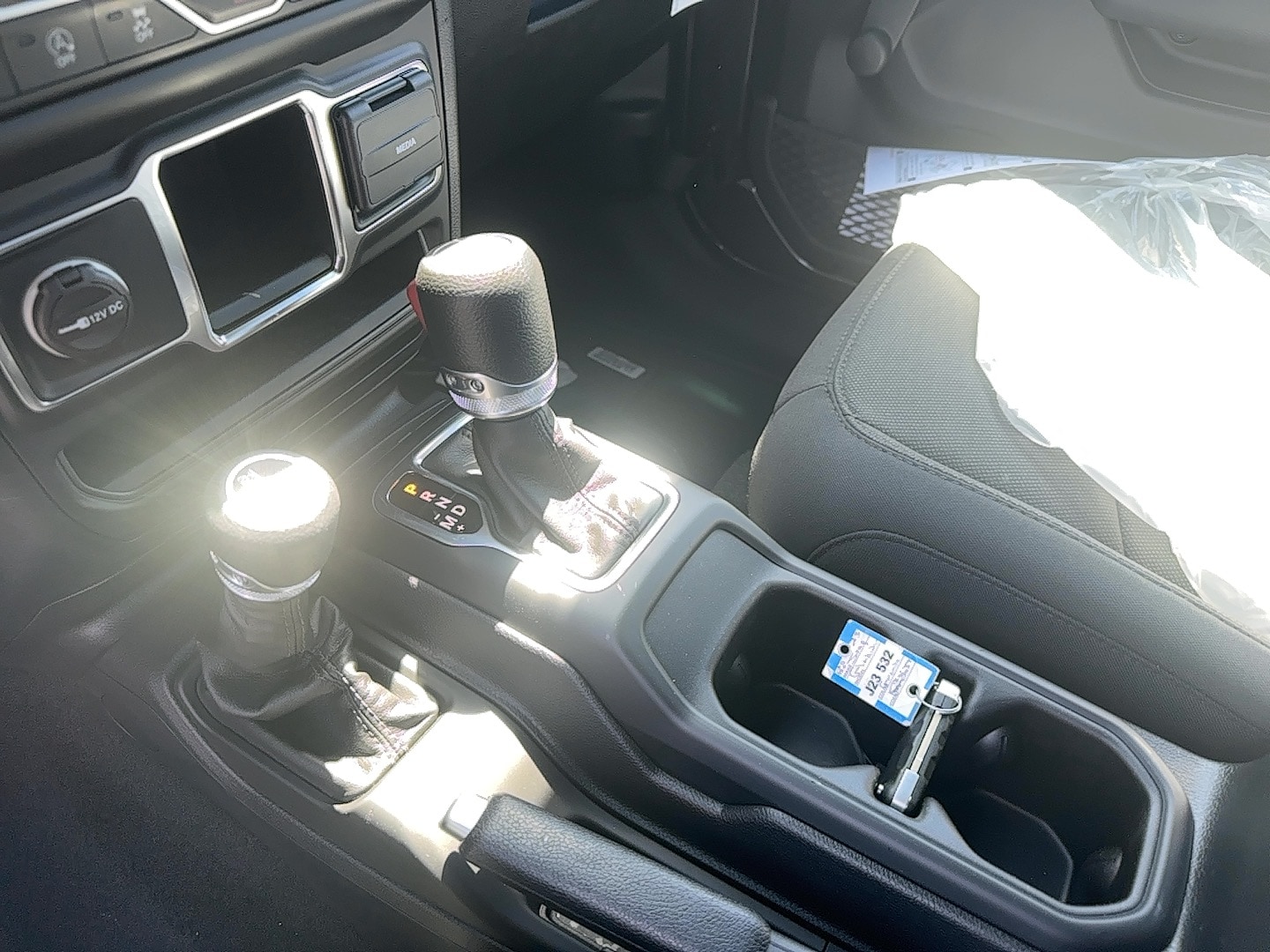 2023 Jeep Gladiator Sport - Photo 15