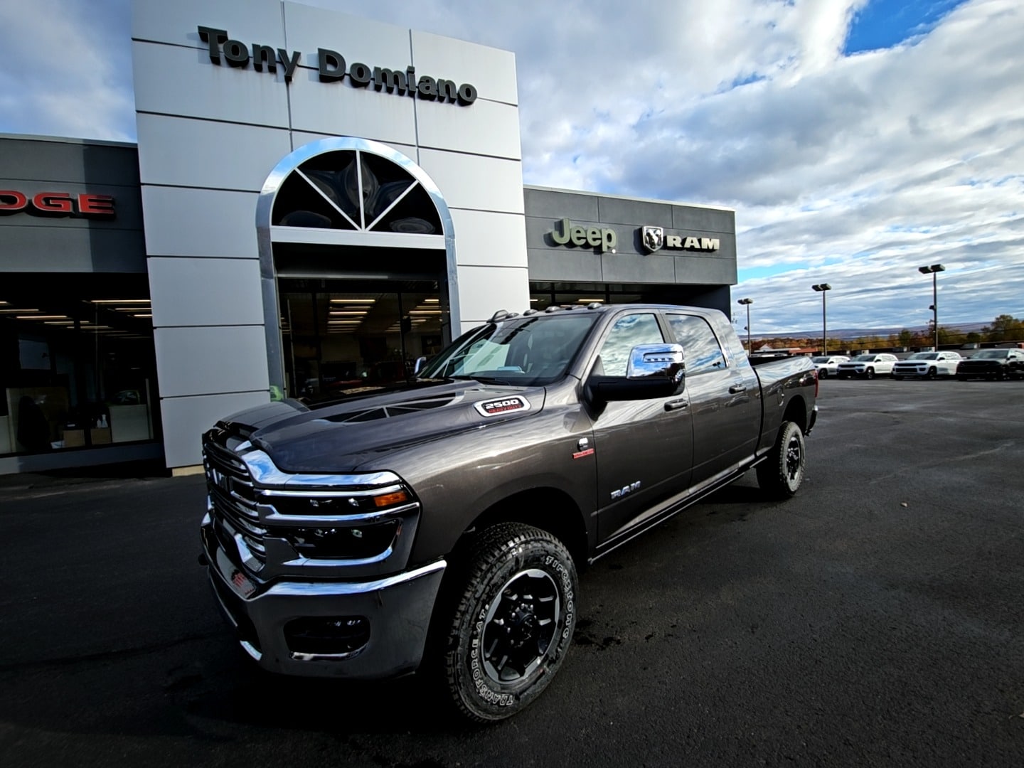 2025 RAM 2500 Laramie - Photo 2