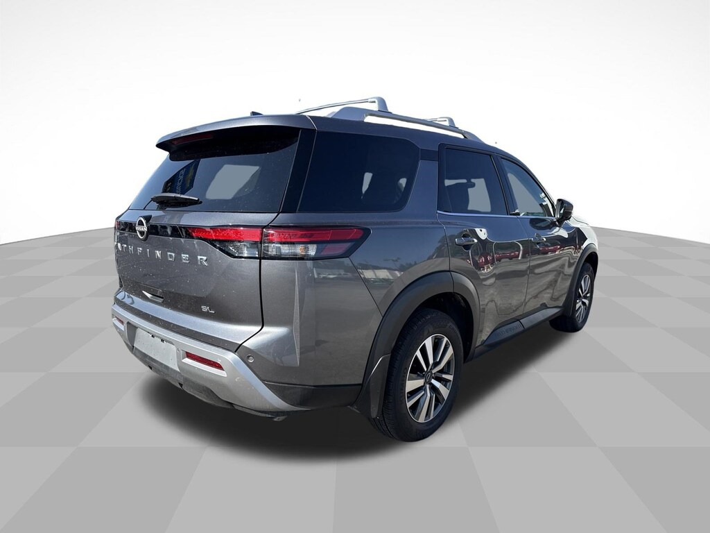 Used 2025 Nissan Pathfinder SL