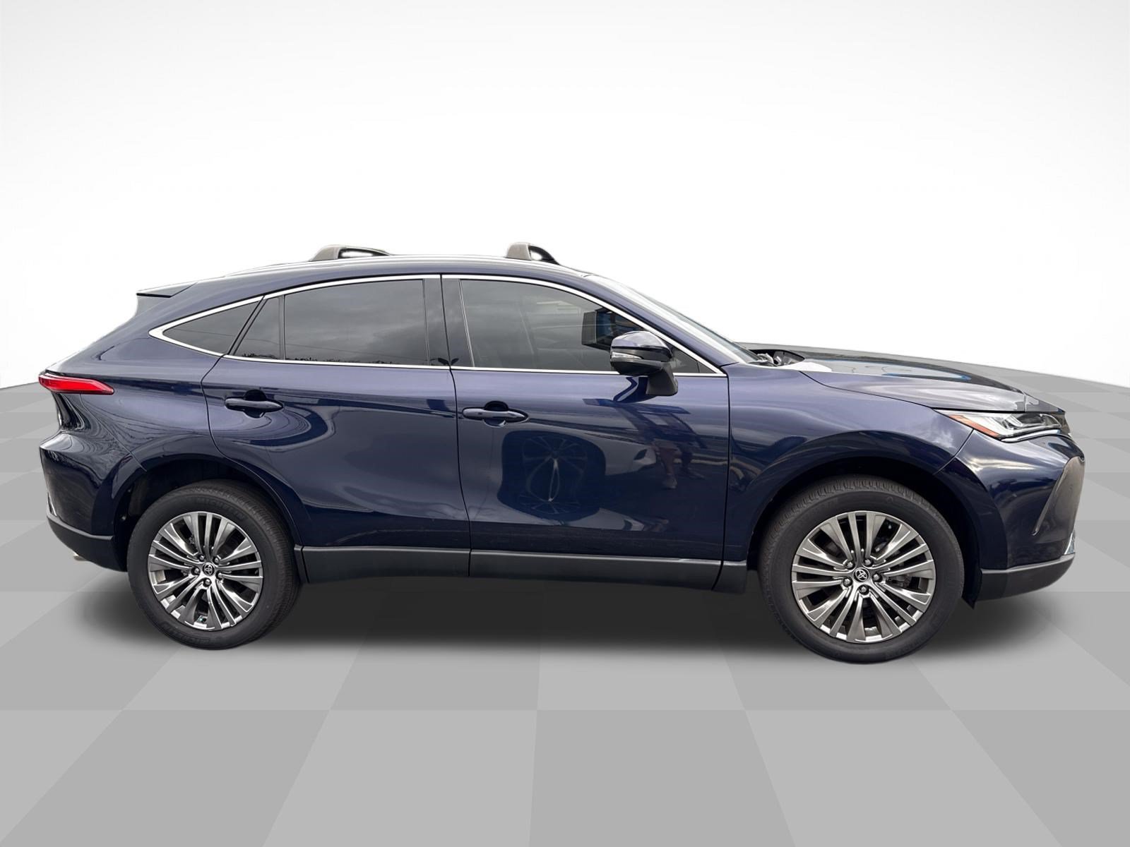 Used 2023 Toyota Venza XLE SUV