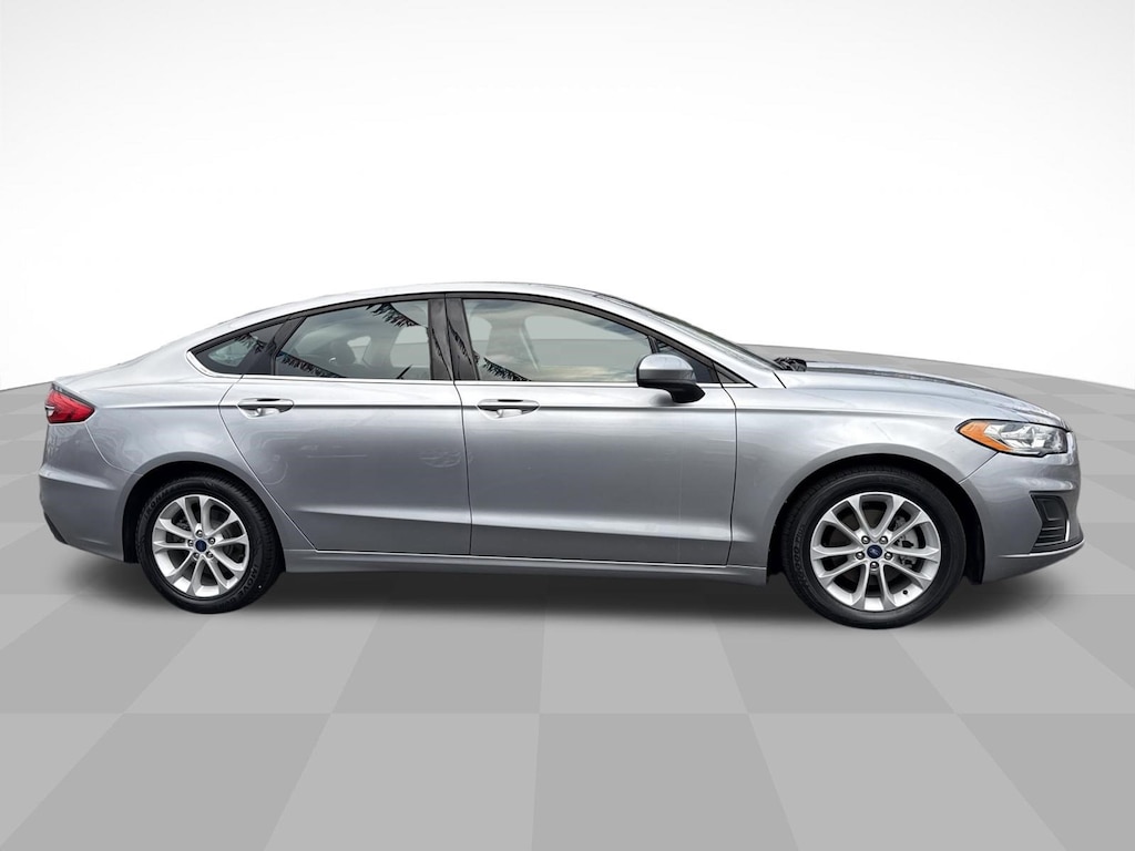 Used 2020 Ford Fusion SE Sedan