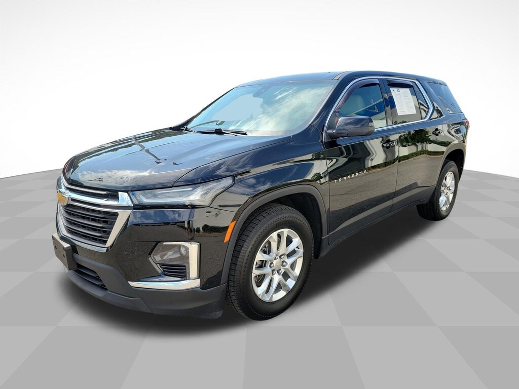 Used 2023 Chevrolet Traverse LS SUV