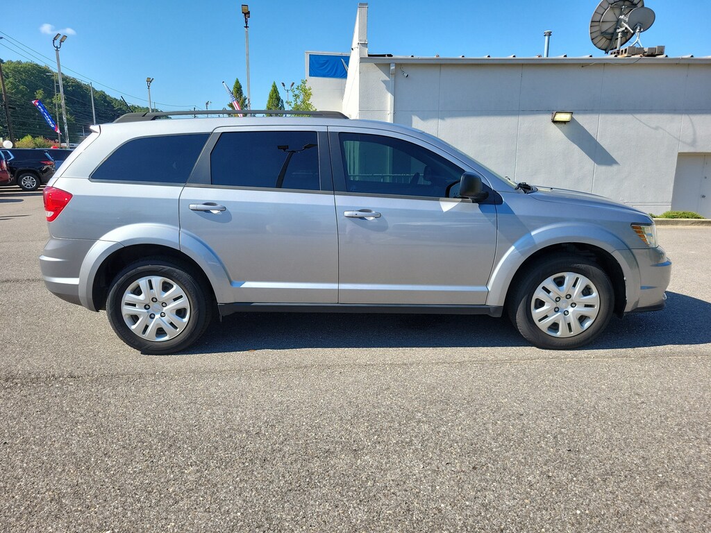 Used 2018 Dodge Journey SE AWD SUV