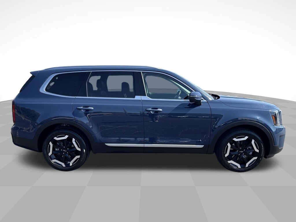 Used 2025 Kia Telluride S