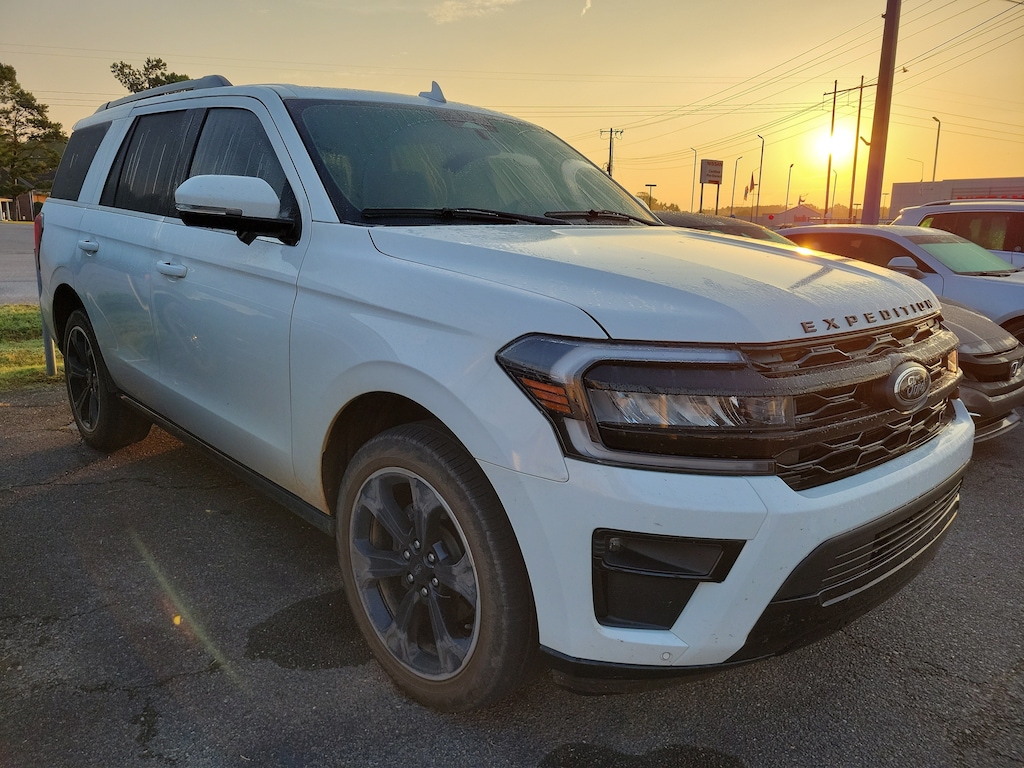 Used 2024 Ford Expedition Limited SUV