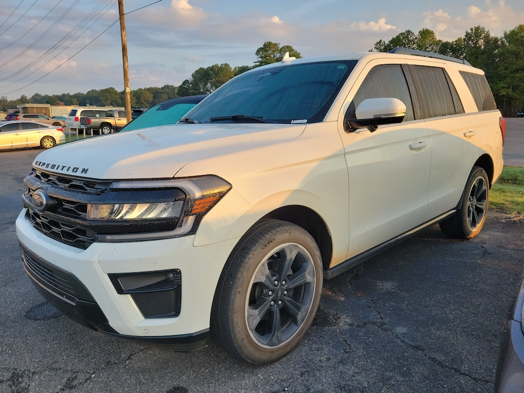 Used 2024 Ford Expedition Limited SUV