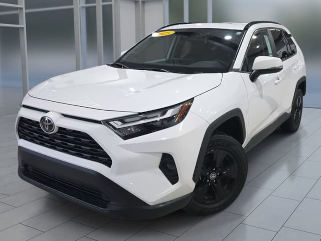 Used 2025 Toyota RAV4 Hybrid XLE SUV