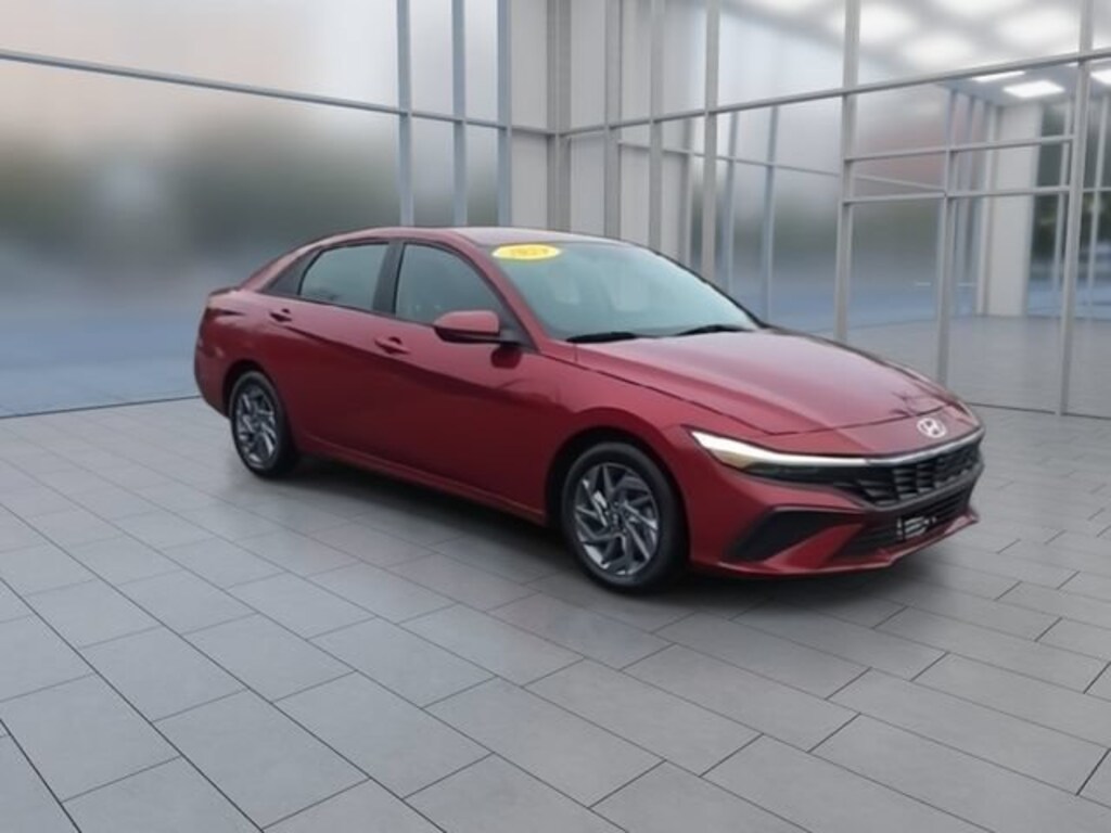 Used 2024 Hyundai Elantra SEL Sedan