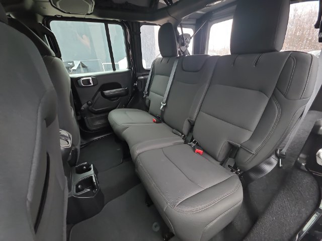2021 Jeep Wrangler Unlimited Sport - Photo 23