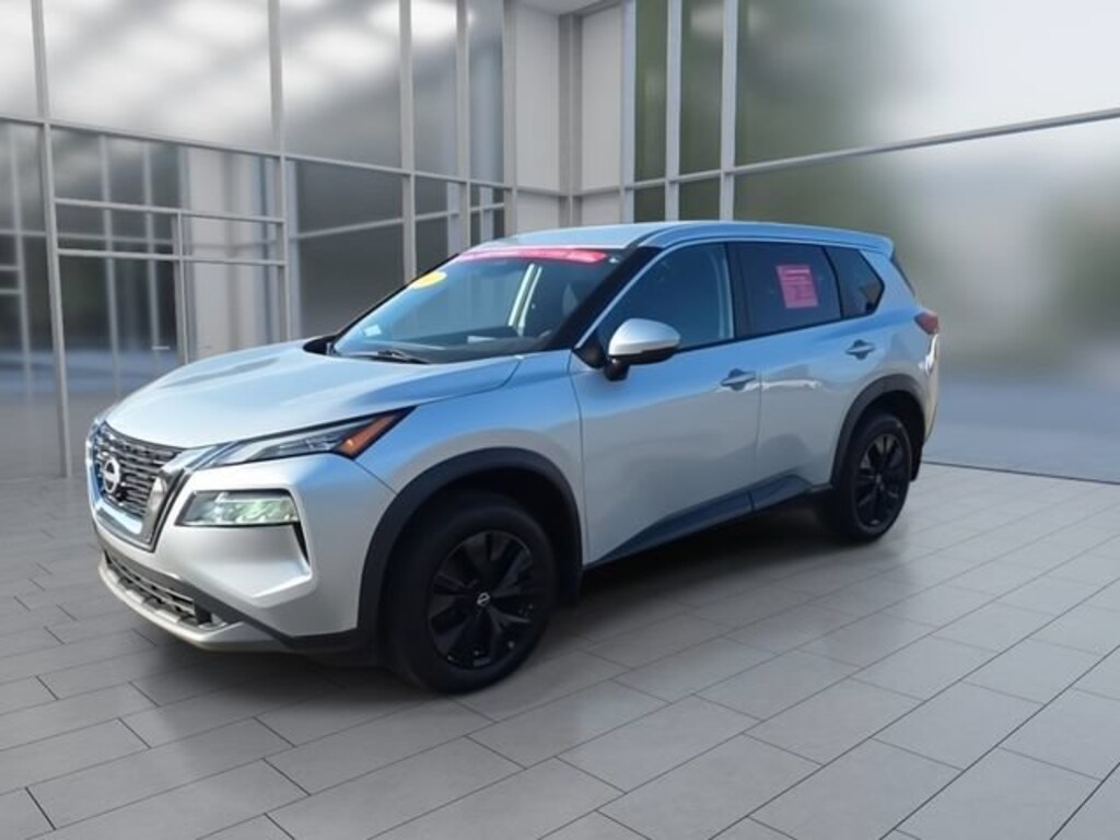 Certified 2022 Nissan Rogue SV SUV
