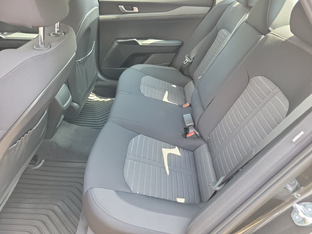 2026 Kia K5 LXS - Photo 14