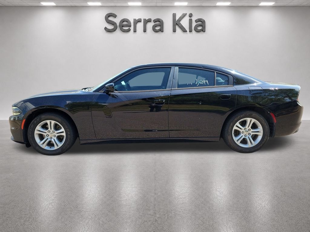 Used 2016 Dodge Charger SE Sedan
