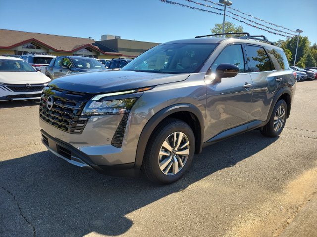 New 2026 Nissan Pathfinder SL SUV