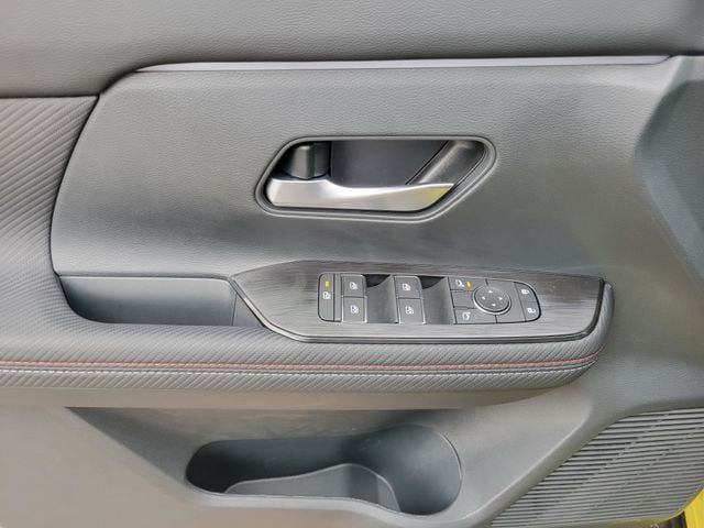 2026 Nissan KICKS SR - Photo 14