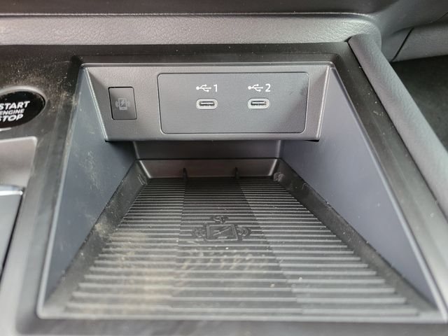 2026 Nissan KICKS SR - Photo 21