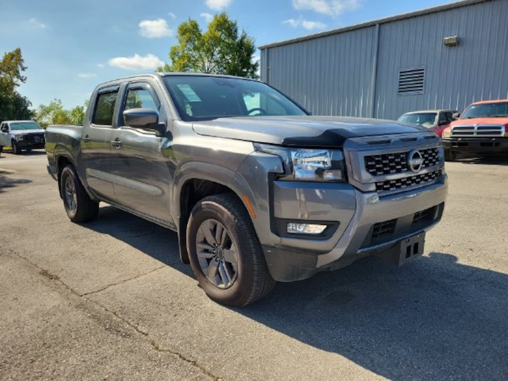 Used 2025 Nissan Frontier SV Truck Crew Cab