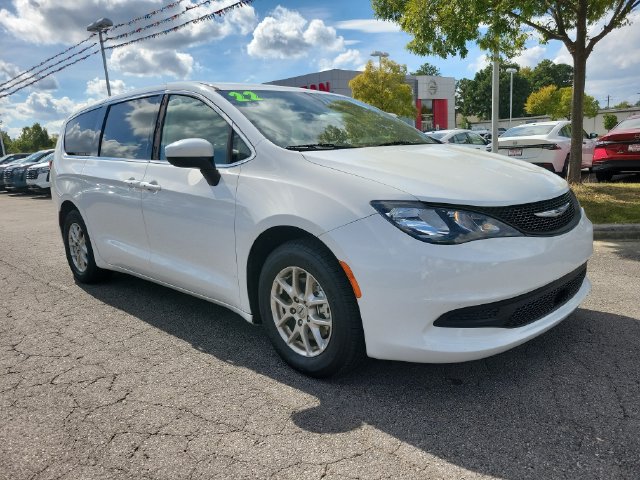 2022 Chrysler Voyager