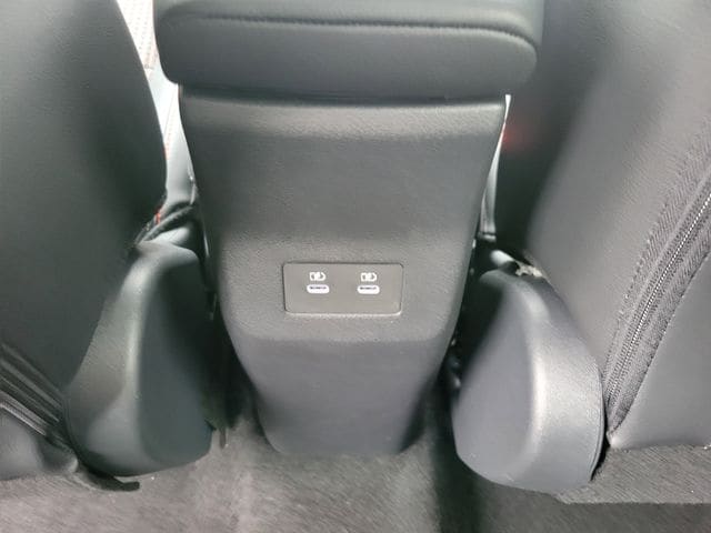 2026 Nissan KICKS SR - Photo 17