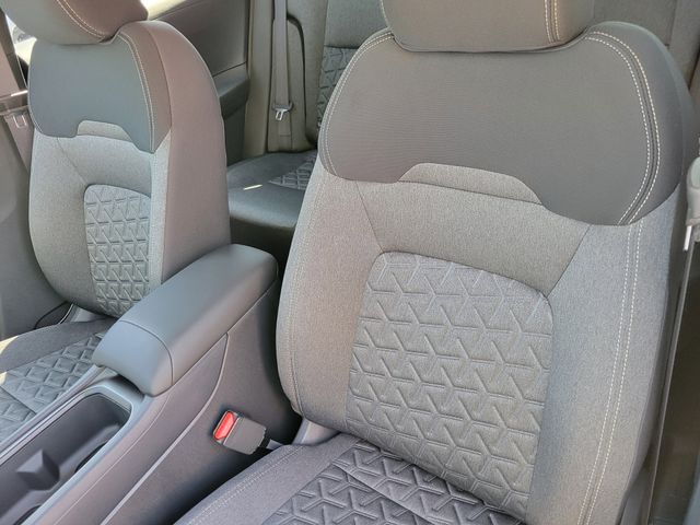 2026 Nissan KICKS SV - Photo 13