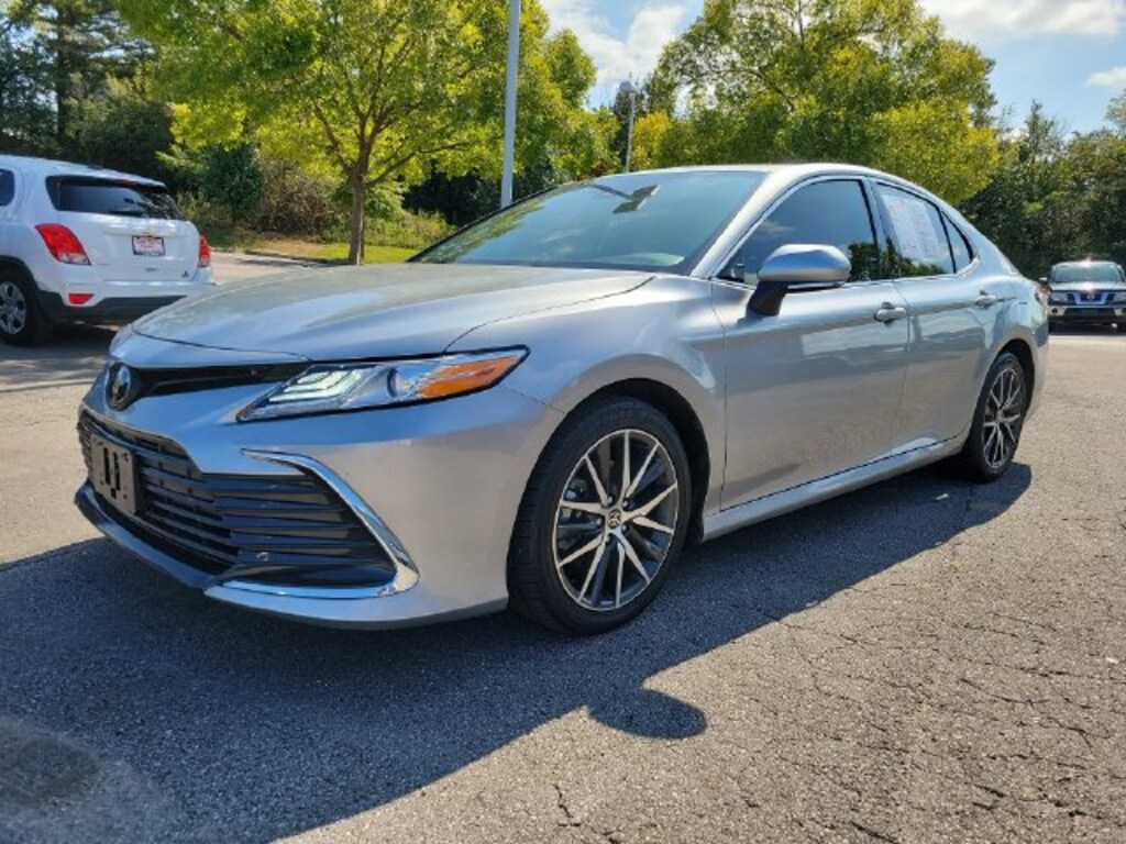 Used 2024 Toyota Camry XLE Sedan