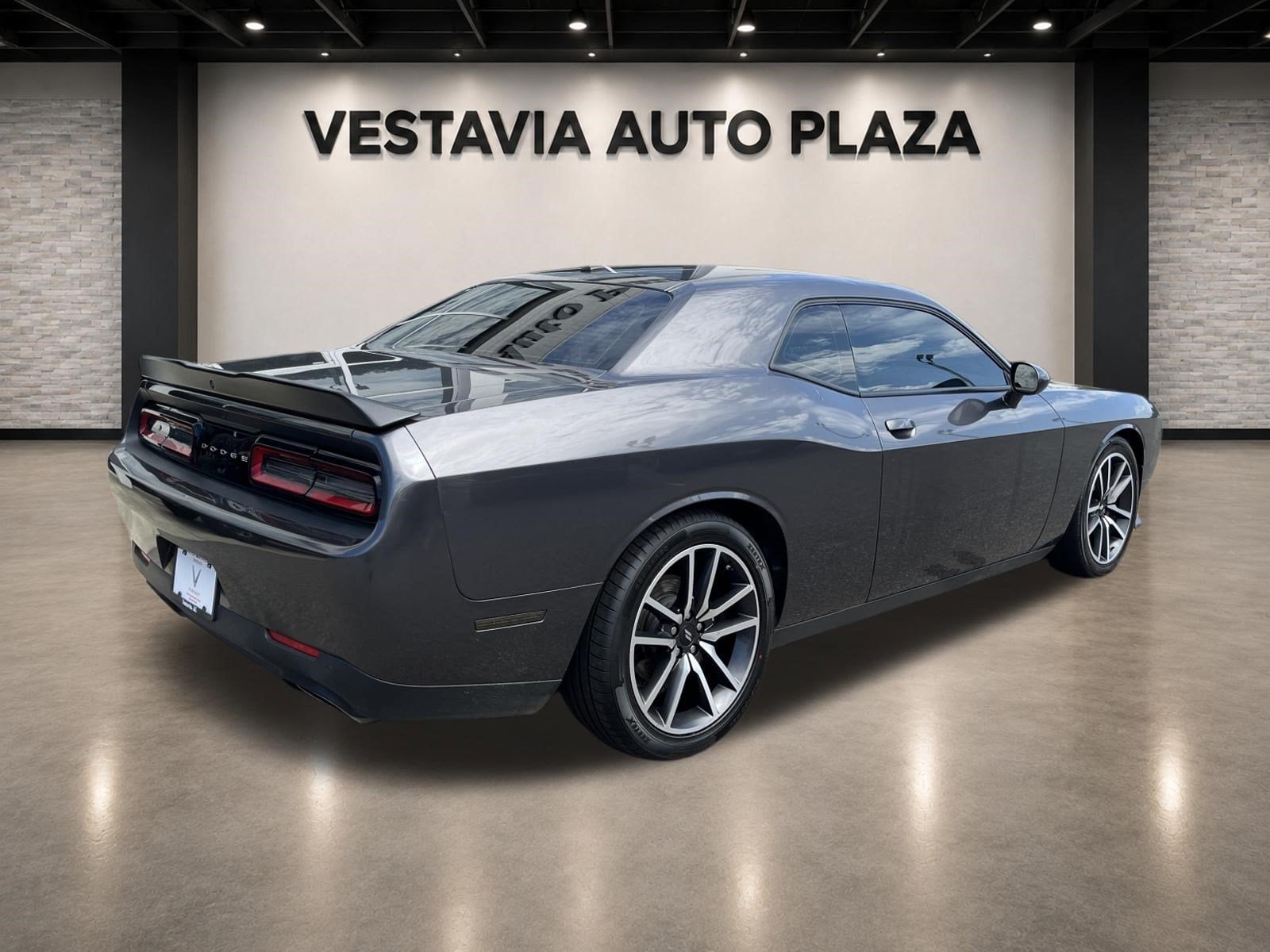2023 Dodge Challenger R/T - Photo 7