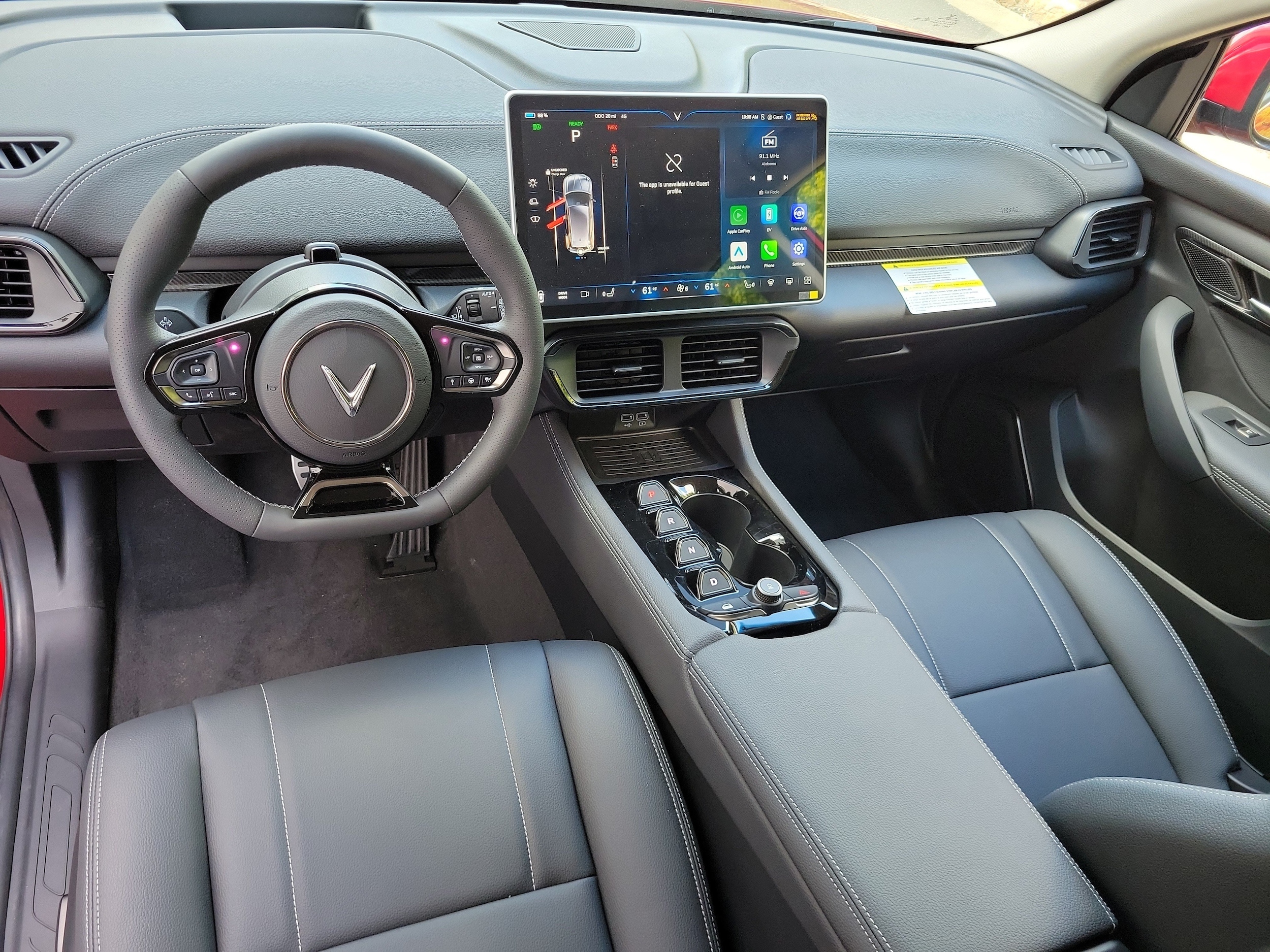 2025 VinFast VF 8 Eco - Photo 21