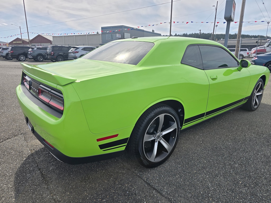 Used 2019 Dodge Challenger SXT COUPE