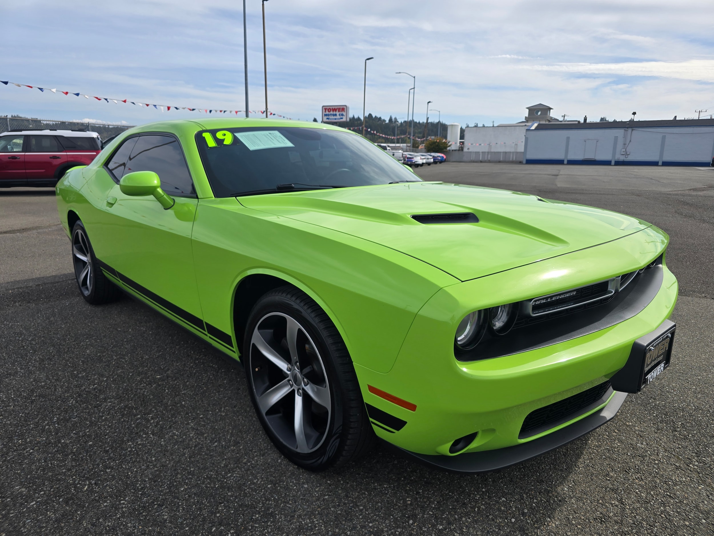 Used 2019 Dodge Challenger SXT with VIN 2C3CDZAG6KH623174 for sale in Coos Bay, OR