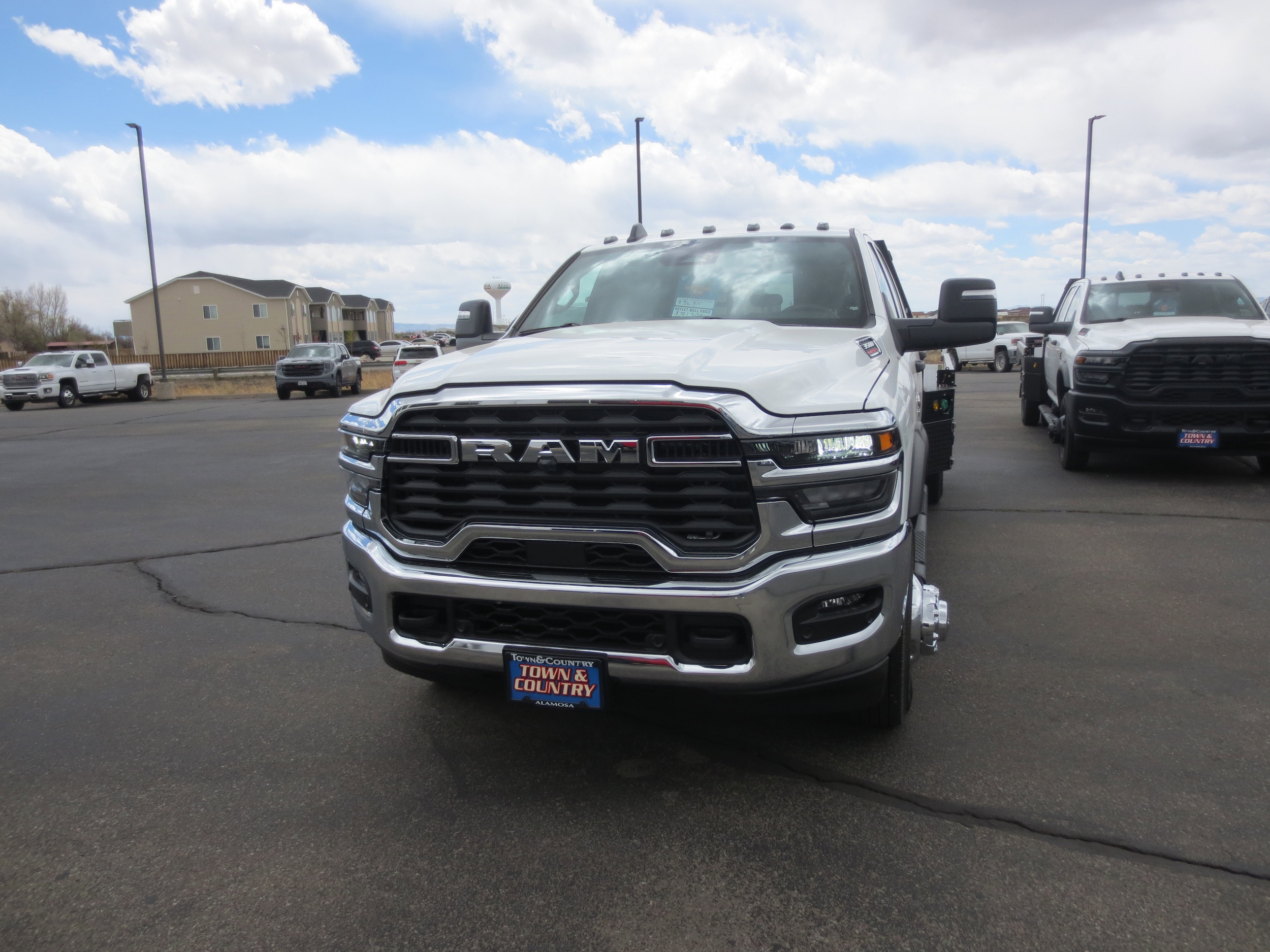 2026 RAM 3500 Chassis