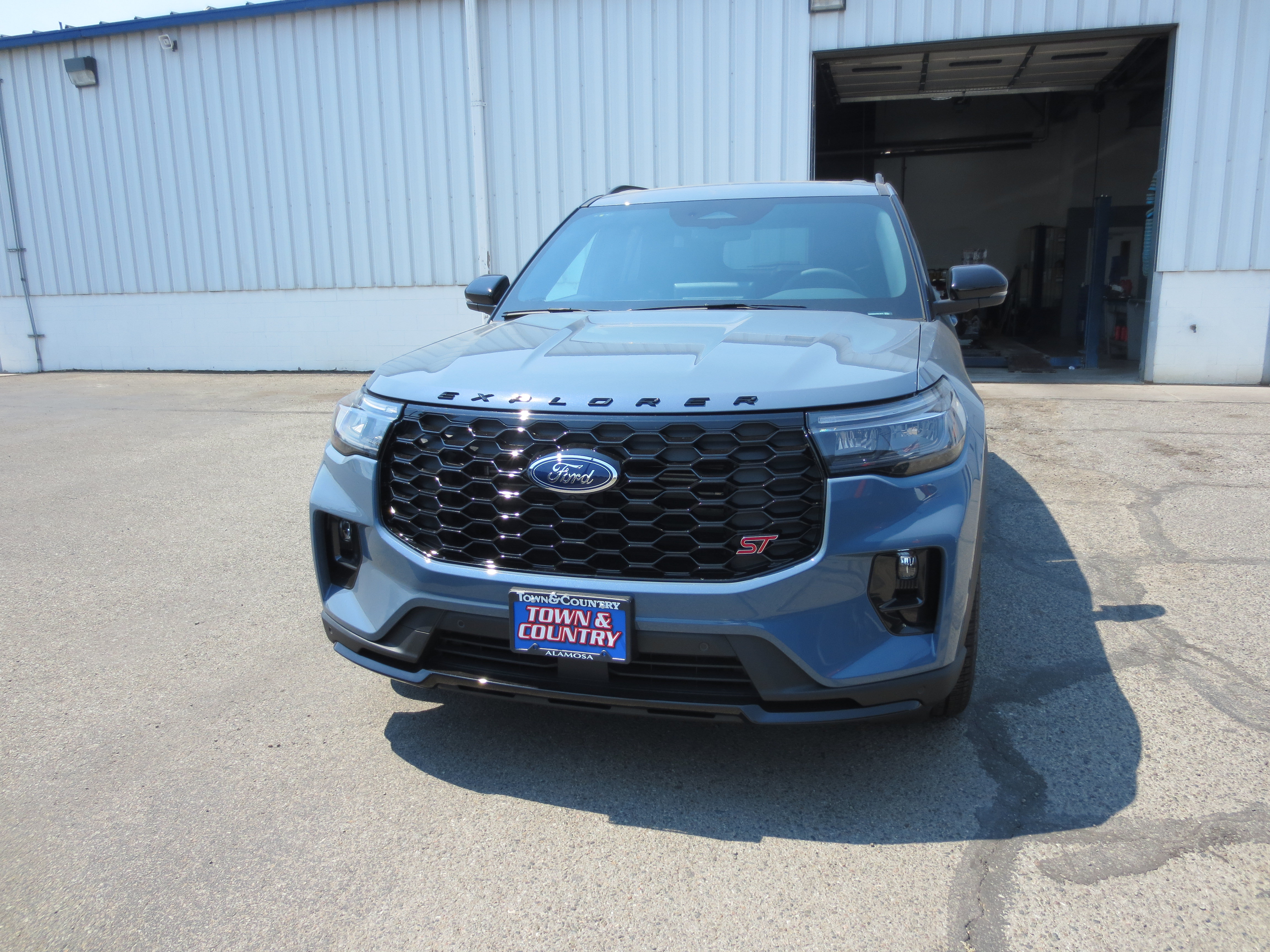 2026 Ford Explorer ST SUV