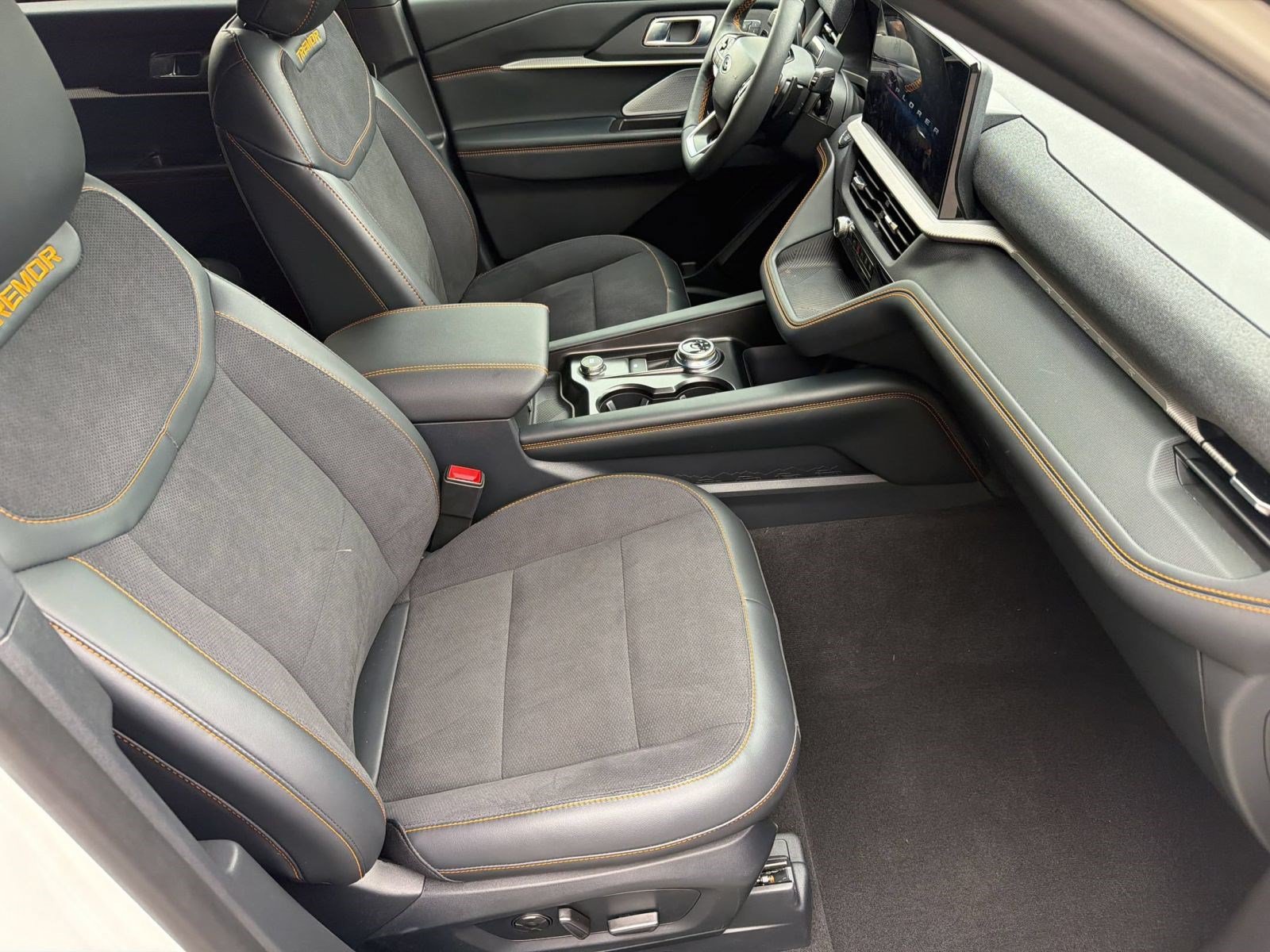 2026 Ford Explorer Tremor - Photo 25