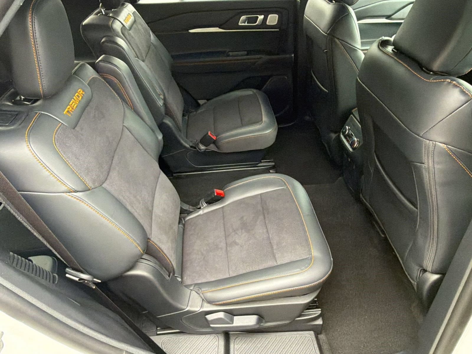 2026 Ford Explorer Tremor - Photo 30