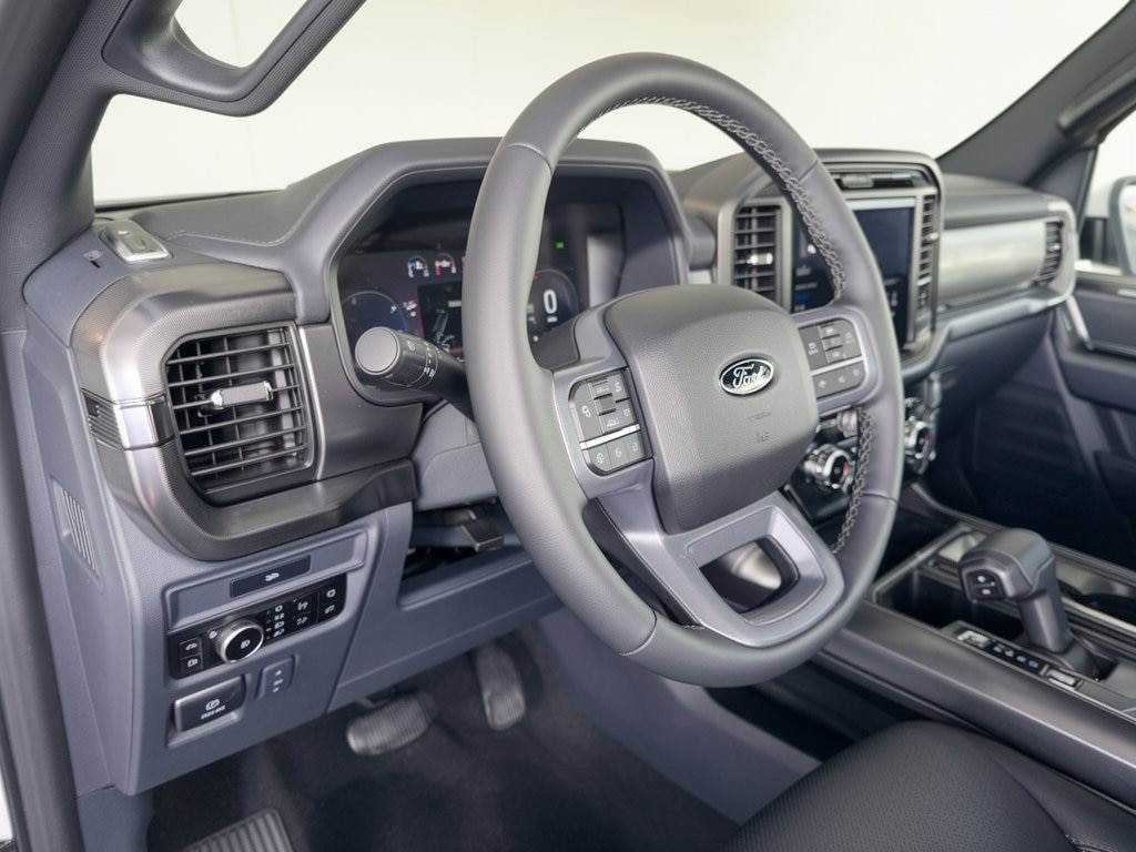 New 2026 Ford F-150 LARIAT Truck SuperCrew Cab
