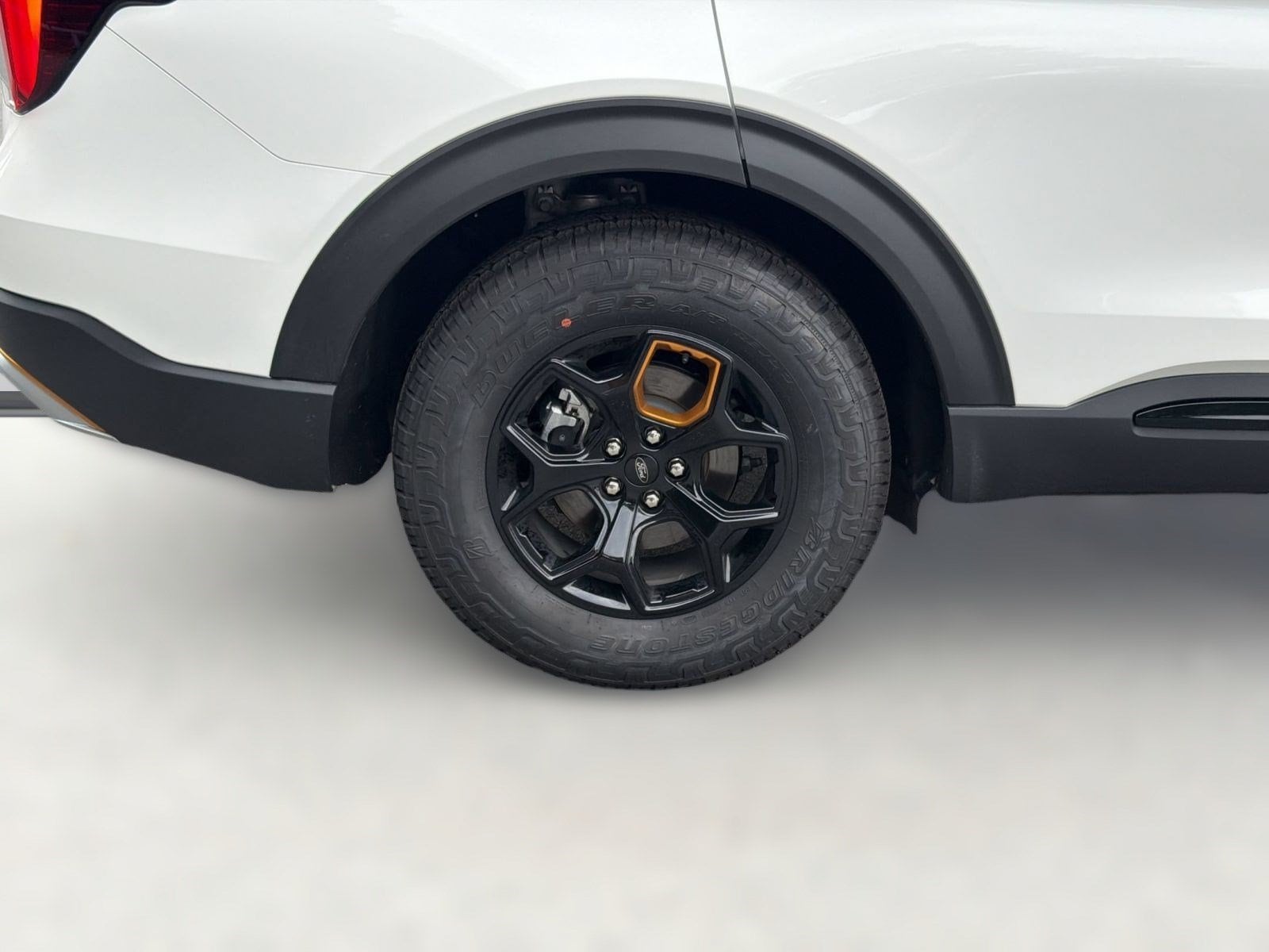 2026 Ford Explorer Tremor - Photo 13
