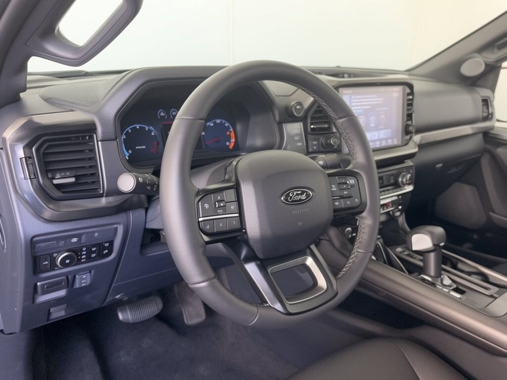 New 2026 Ford F-150 LARIAT Truck SuperCrew Cab