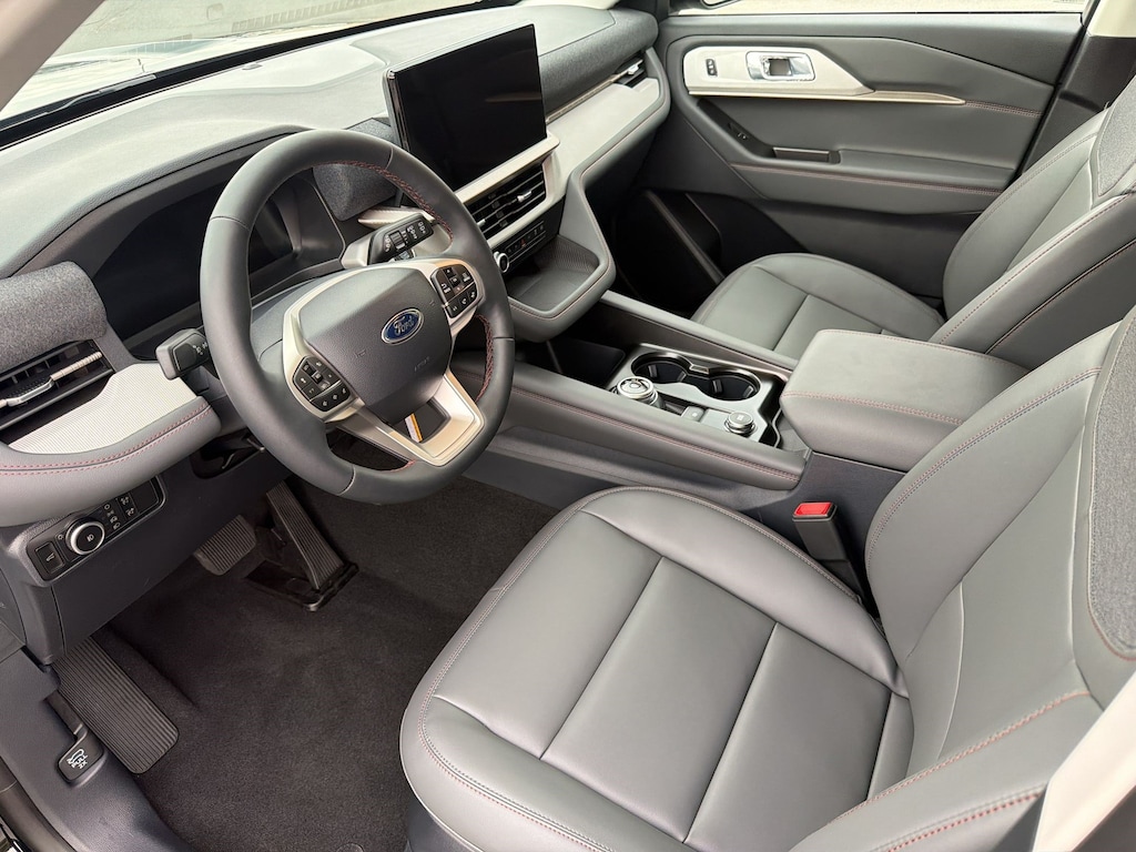 New 2026 Ford Explorer Active w/200A Pkg SUV