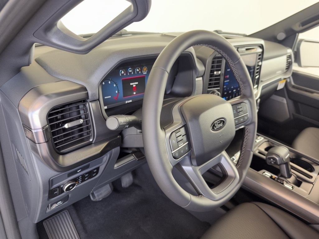 New 2026 Ford F-150 LARIAT Truck SuperCrew Cab