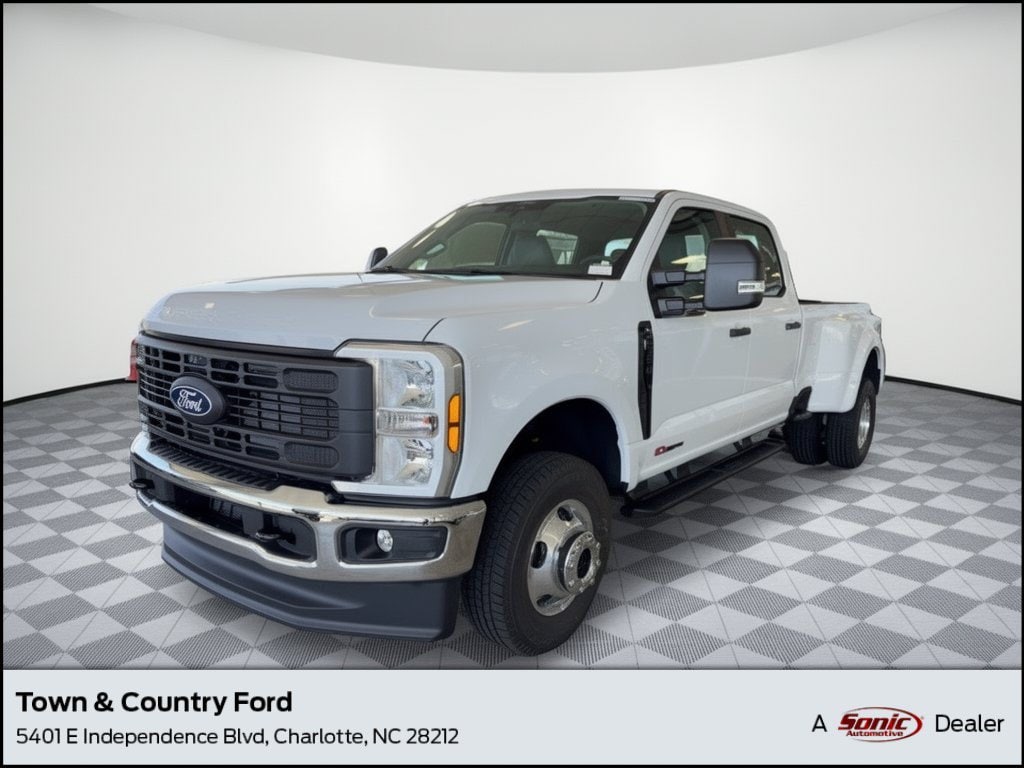 2027 Ford F-350 XL Truck Crew Cab