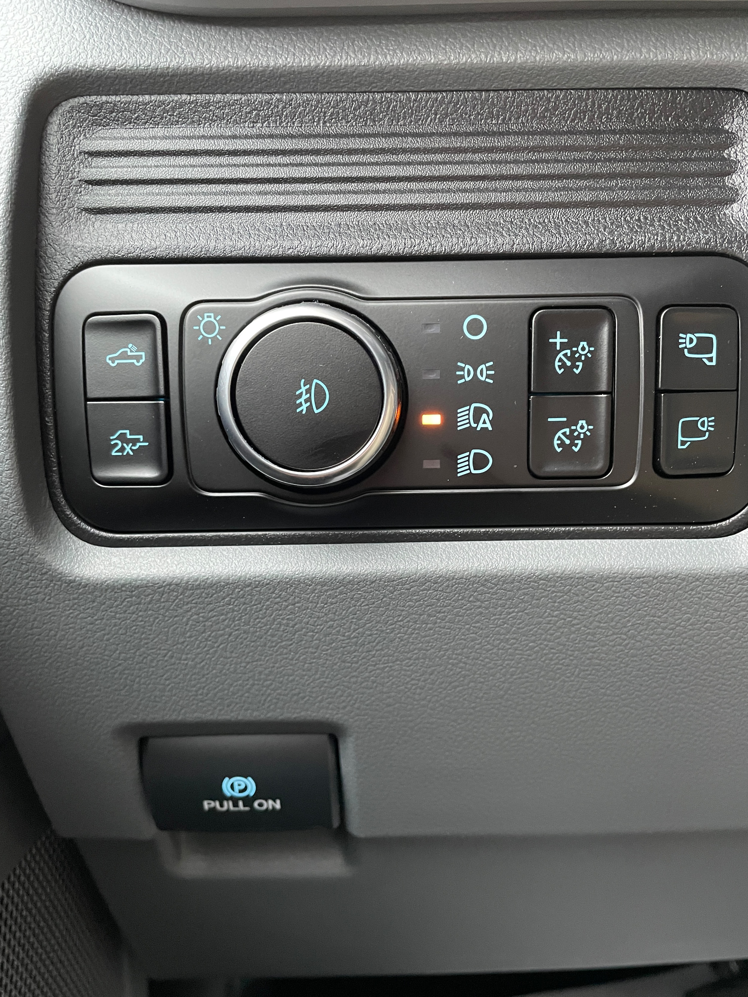 2026 Ford F-250 Super Duty XLT - Photo 14