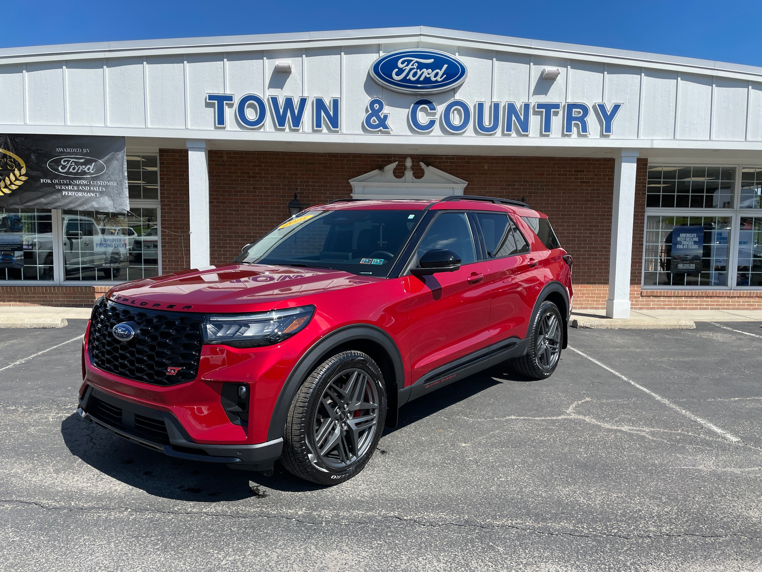 2025 Ford Explorer ST